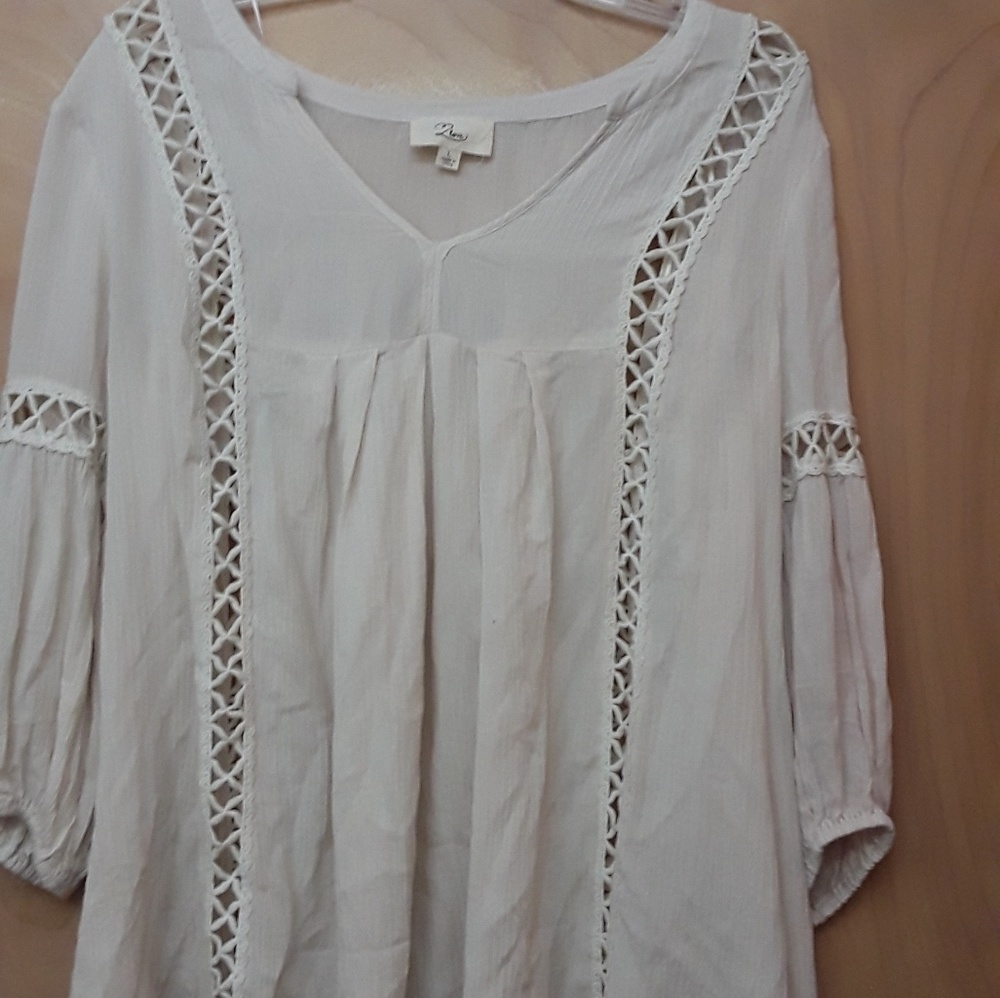 White Boho Flowy top Sz L My Love